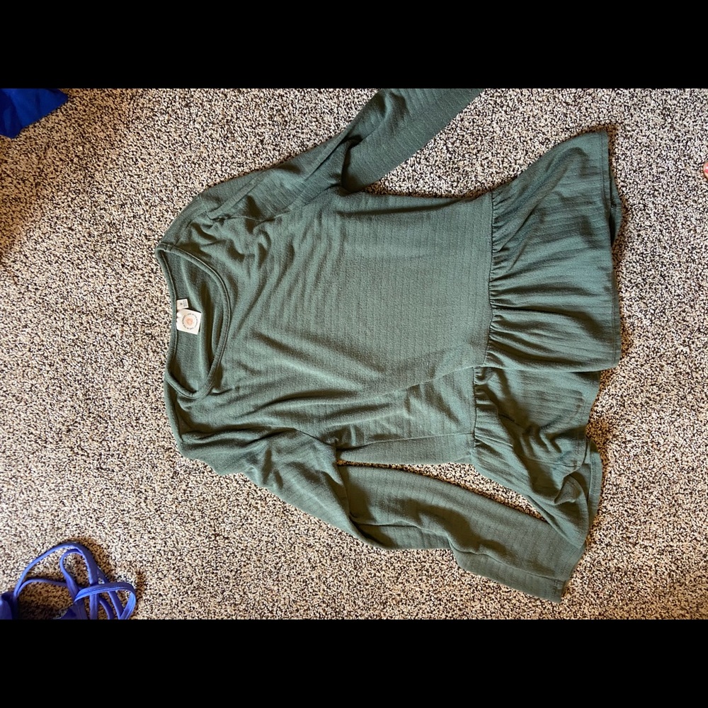 Green fit and flare long sleeve top